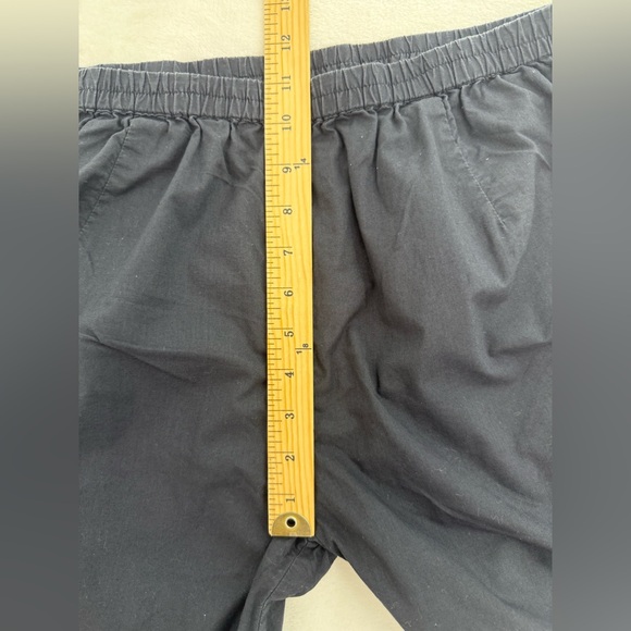 Women’s Black Tulip Brand Cropped Pants White Buttons Size Small Beach Vacation - Picture 8 of 13